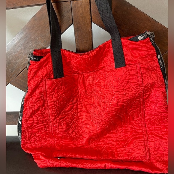 LeSportsac carry on expandable over luggage handle tote washable zippered pocket - Picture 2 of 16